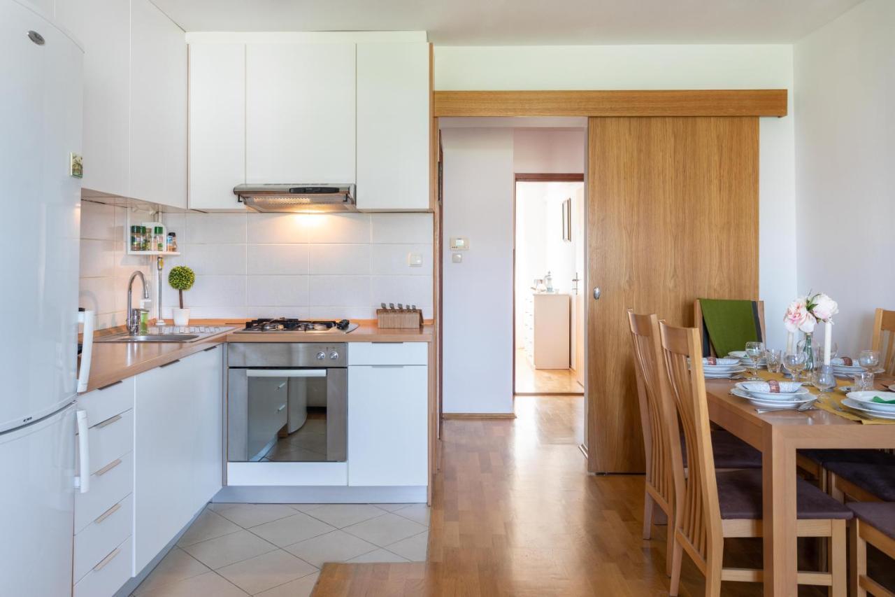 Spacious 2Bdr Apartment With A Cute Balcony Zagreb Exterior photo